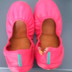 Hot pink Tieks